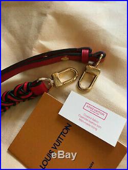 100% Authentic LOUIS VUITTON NeoNoe M43985 Monogram Coquelicot Red Shoulder Bag