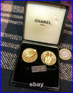 Authentic Chanel Earrings Classic CC Clip On 90s Vintage Gold Plated, Box & Tag