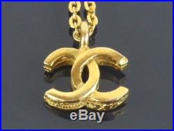 Authentic Vintage CHANEL Made in France 1982 Goldtone CC Chain Necklace 376 +Box