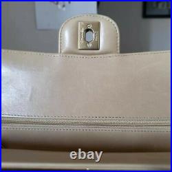 CHANEL double Flap Classic Medium beige patent bag gold hardware