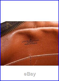 Louis Vuitton Crossbody Pouch Clutch Bag. Optional Generic Gold Chain US Seller