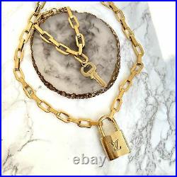 Louis Vuitton Set Lock Geometric Chain Necklace and Key Bracelet