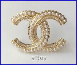 Timeless Classic Chanel 2019 Gold CC Logo Pearl Crystal Brooch Pin