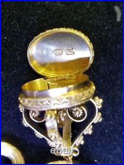 Vintage Etruscan 18 Karat Yellow Gold Multi Gems Charm Bracelet Jewelry 116.3 Gr