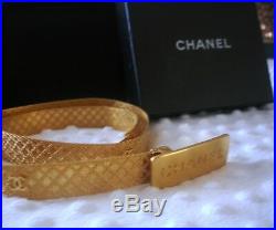 Vintage Ultra Rare! Authentic CHANEL Belt Metal Gold Plated 97A Made in France